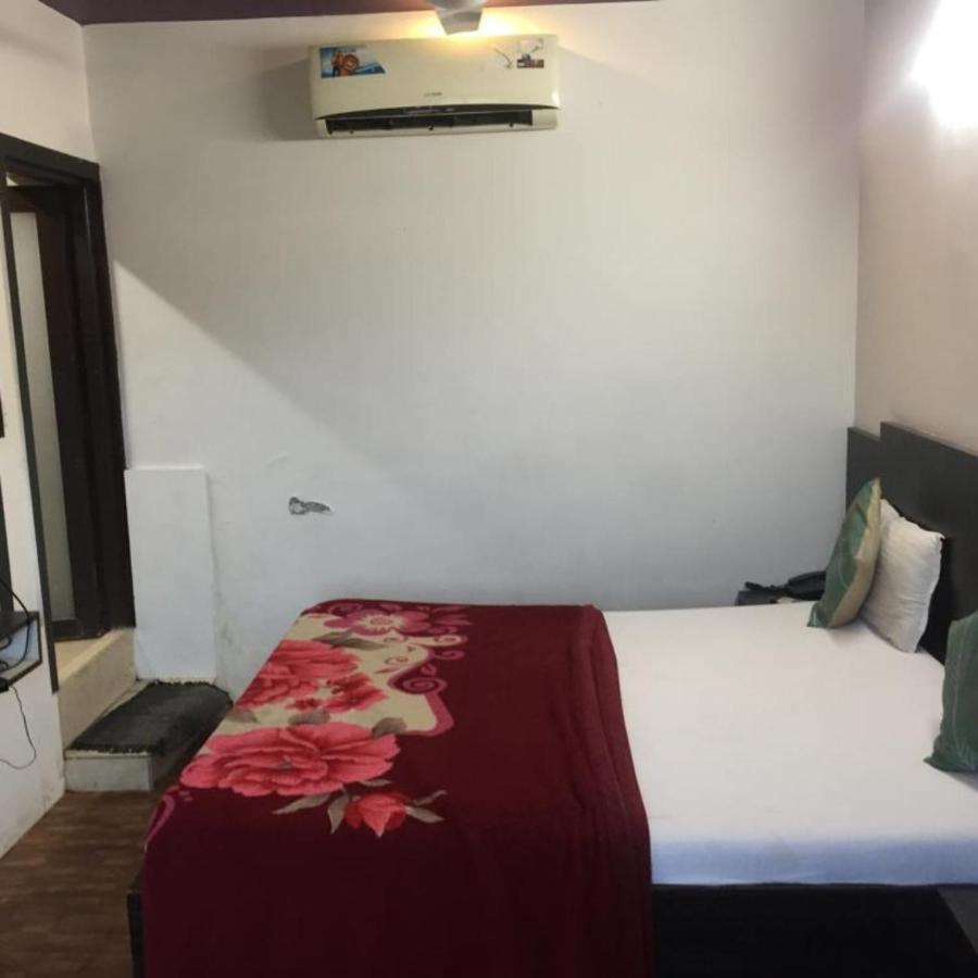 Hotel Long Stay Ахмедабад Экстерьер фото
