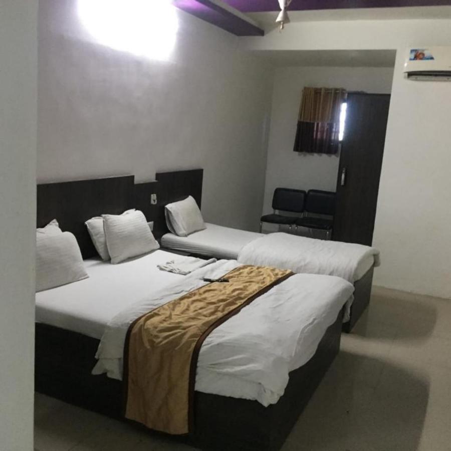 Hotel Long Stay Ахмедабад Экстерьер фото